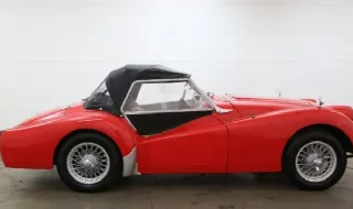 Foto 3 di 6: TRIUMPH TR3 small mouth
