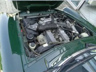 Foto 4 di 7: ALFA ROMEO 2000 Spider 