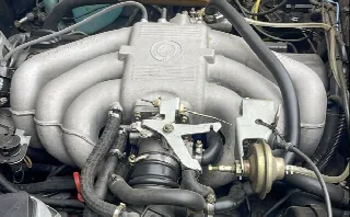 Foto 5 di 6: BMW 320   i E30   