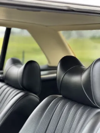 Foto 4 di 7: MERCEDES-BENZ SL(1971-1989) 450SL   