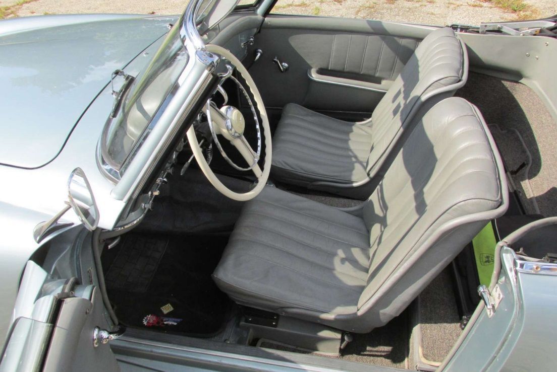 OldCar24 esporrà in occasione di Techno Classica Essen 2025 uno dei primissimi esemplari prodotti di Mercedes 190 SL , eleggibile 1000 Miglia. 