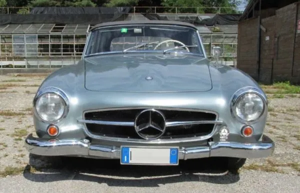 OldCar24 esporrà in occasione di Techno Classica Essen 2025 uno dei primissimi esemplari prodotti di Mercedes 190 SL , eleggibile 1000 Miglia.