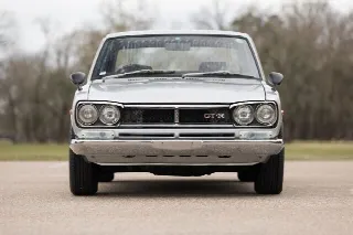 Foto 4 di 6: NISSAN Skyline  