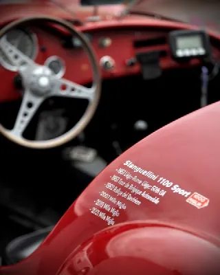 Foto 29 di 33: STANGUELLINI 1100 Sport Monoalbero Barchetta 