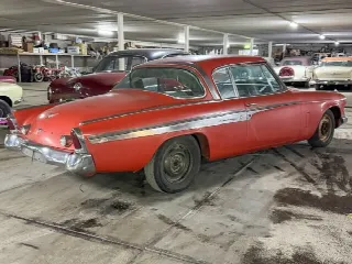 Foto 2 di 11: STUDEBAKER Speedster  