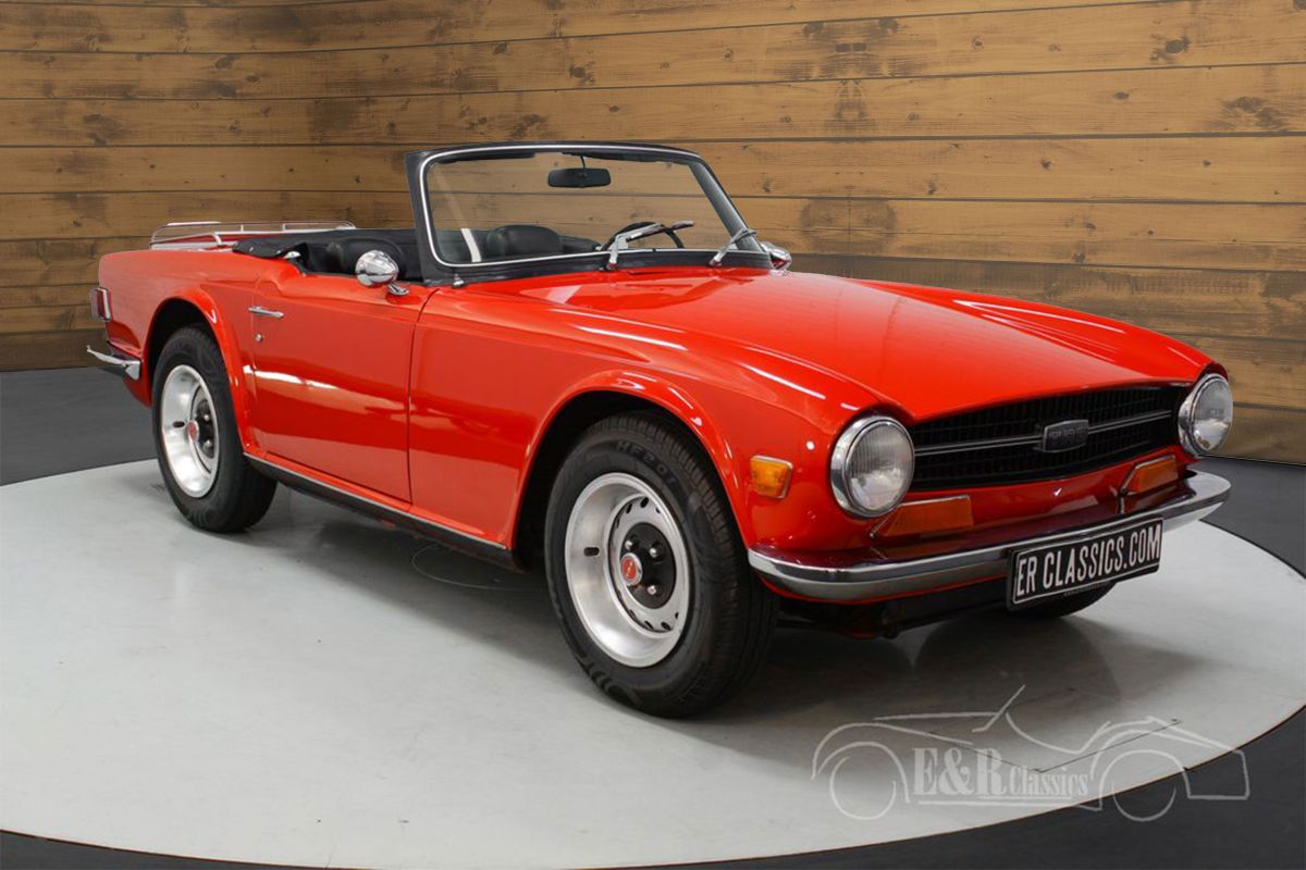 TRIUMPH TR6