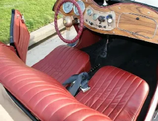 Foto 5 di 7: MG TD  