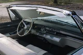 Foto 1 di 4: CADILLAC DeVille(1958-2005) 4-DOOR CONVERTIBLE ‘PHAETON’   