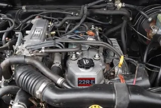 Foto 5 di 6: TOYOTA Hilux  