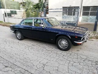Foto 7 di 21: JAGUAR XJ6(1968-1987) 4.2 1978 