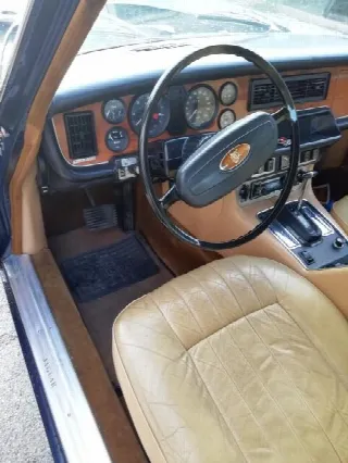 Foto 14 di 21: JAGUAR XJ6(1968-1987) 4.2 1978 