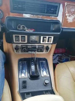Foto 16 di 21: JAGUAR XJ6(1968-1987) 4.2 1978 