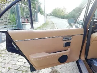 Foto 19 di 21: JAGUAR XJ6(1968-1987) 4.2 1978 