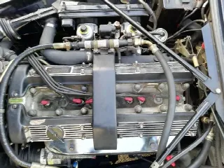 Foto 4 di 21: JAGUAR XJ6(1968-1987) 4.2 1978 