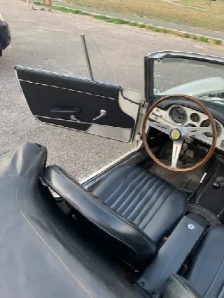 Foto 11 di 15: FIAT 1500 Spider    