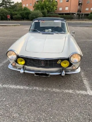 Foto 13 di 15: FIAT 1500 Spider    