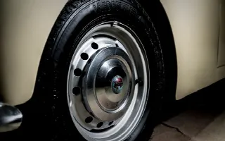 Foto 7 di 7: TRIUMPH TR3A  