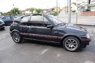 Foto 8 di 11: PEUGEOT 205 Cabrio Cti 1.6 