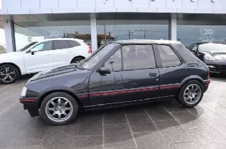 Foto 2 di 11: PEUGEOT 205 Cabrio Cti 1.6 