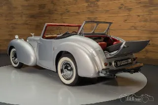 Foto 10 di 10: TRIUMPH Roadster