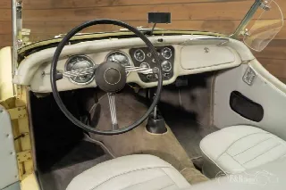 Foto 2 di 10: TRIUMPH TR3