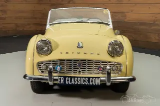 Foto 6 di 10: TRIUMPH TR3
