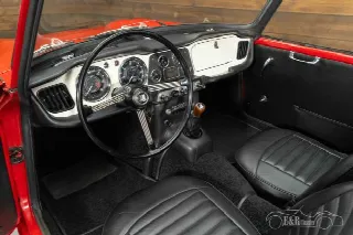 Foto 2 di 10: TRIUMPH TR4