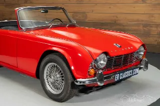 Foto 5 di 10: TRIUMPH TR4