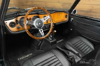 Foto 2 di 10: TRIUMPH TR6