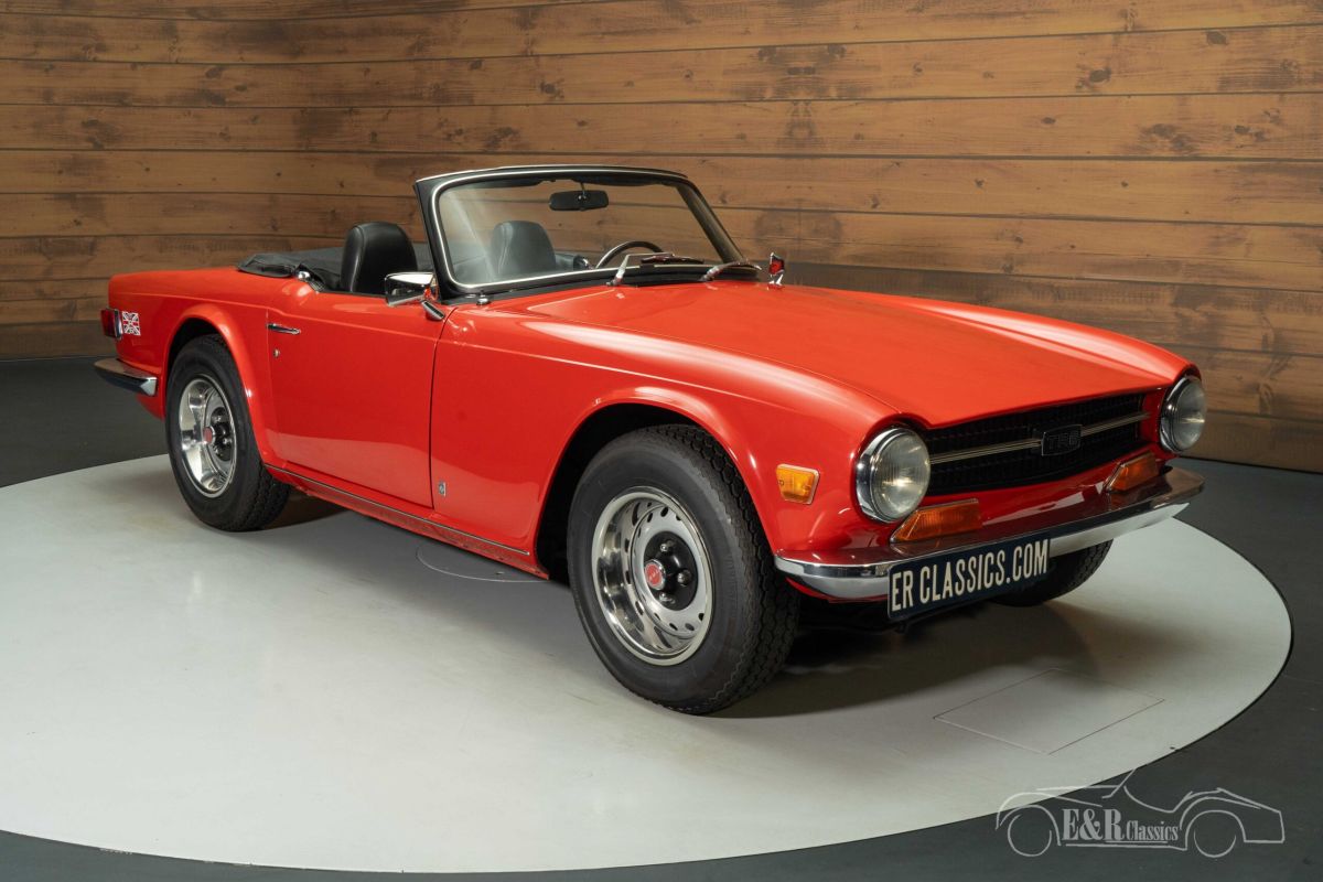 TRIUMPH TR6 Cabriolet  