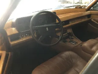 Foto 2 di 13: MASERATI Quattroporte 4900
