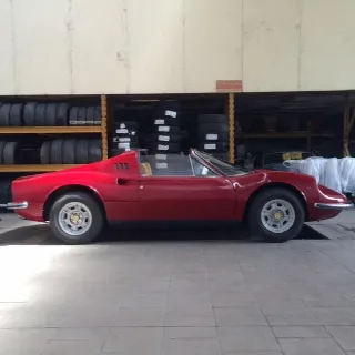 Foto 3 di 9: FERRARI 246 Dino (1969-1974) GTS    