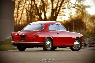 Foto 3 di 12: ALFA ROMEO Giulietta Sprint Veloce Alleggerita 