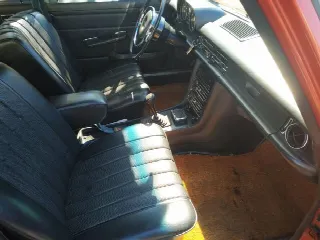 Foto 8 di 18: MERCEDES-BENZ 230 C 230/6 