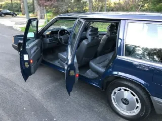 Foto 3 di 6: VOLVO 740  