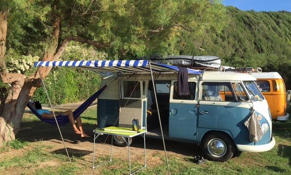 VOLKSWAGEN T1 KOMBI 