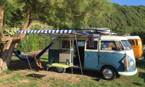VOLKSWAGEN T1 KOMBI 