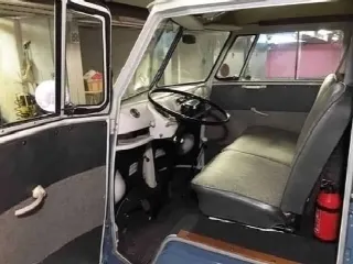 Foto 4 di 4: VOLKSWAGEN T1 KOMBI 