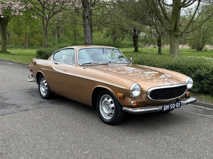 VOLVO P1800