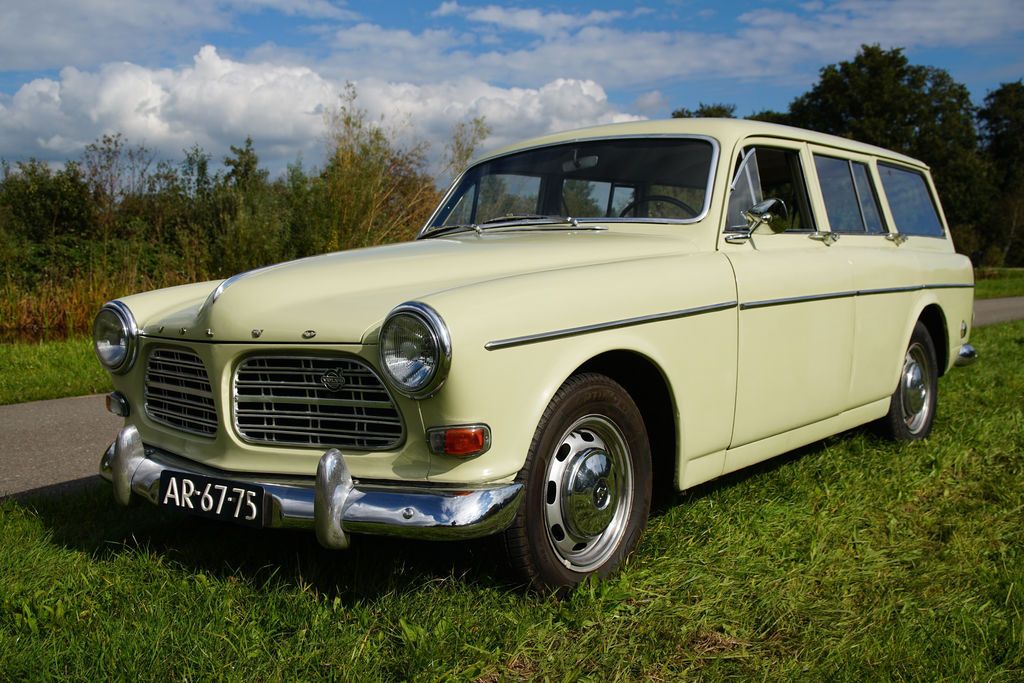 VOLVO Amazon