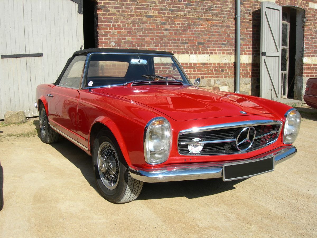 MERCEDES-BENZ SL Pagoda (1963-1971)  