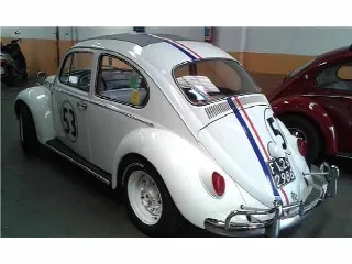 Foto 2 di 4: VOLKSWAGEN Maggiolino