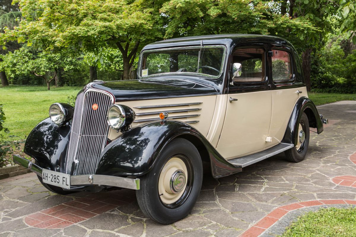 RENAULT Celtaquatre Berlina
