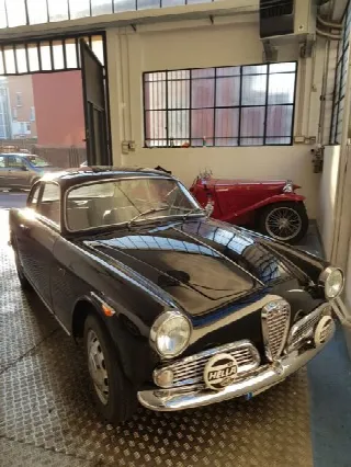 Foto 1 di 9: ALFA ROMEO Giulietta  