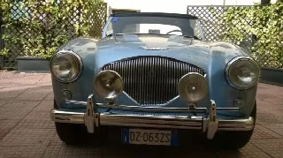 Foto 6 di 38: AUSTIN HEALEY 100  