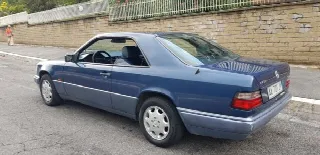 Foto 10 di 12: MERCEDES-BENZ E-Class(1985-1996) E 200 Coupè (C124) 