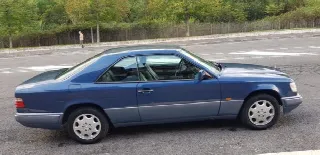 Foto 1 di 12: MERCEDES-BENZ E-Class(1985-1996) E 200 Coupè (C124) 
