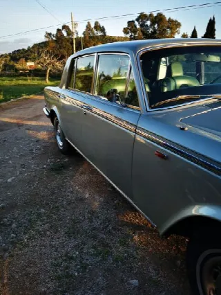 Foto 5 di 10: ROLLS ROYCE Silver ShadowI