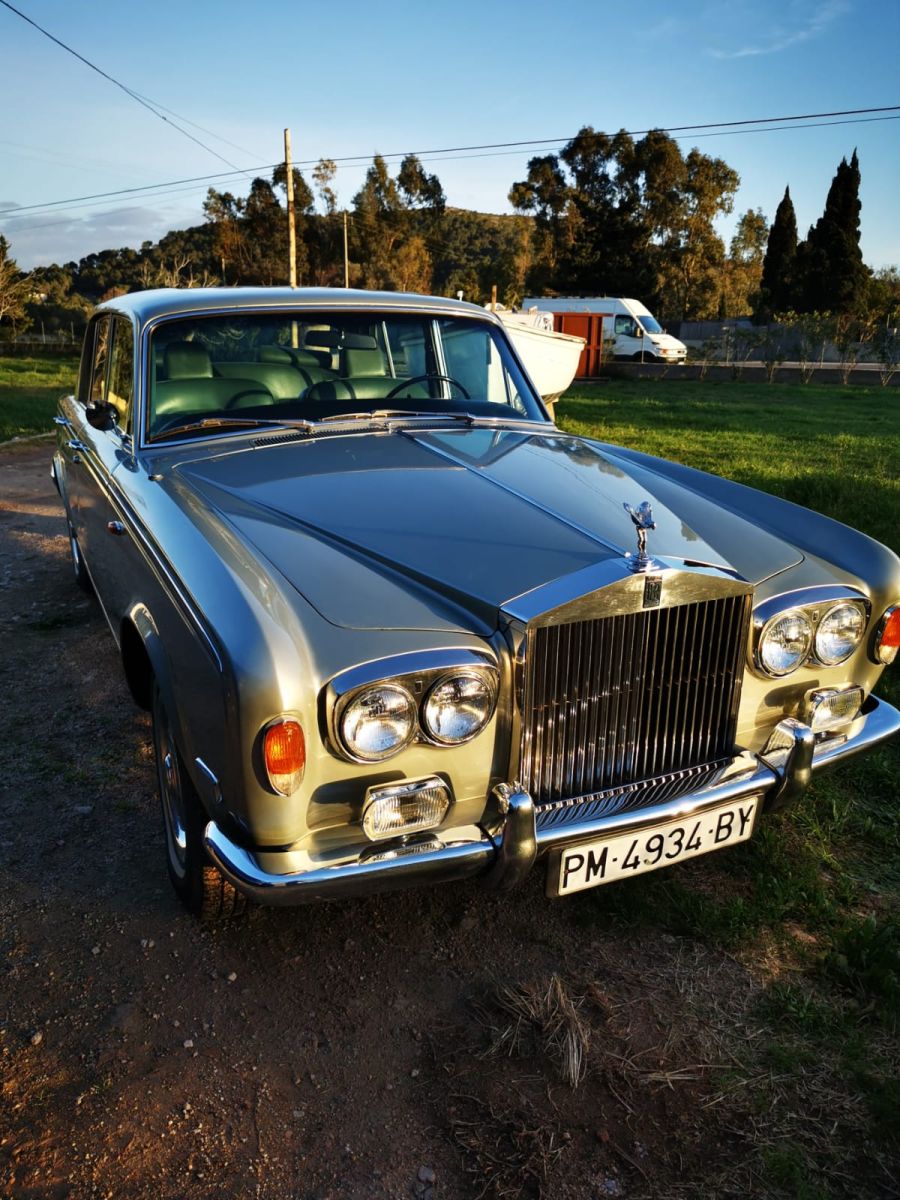 ROLLS ROYCE Silver ShadowI (1965-1977)  