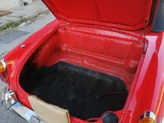 Foto 2 di 8: ALFA ROMEO Giulietta Spider 